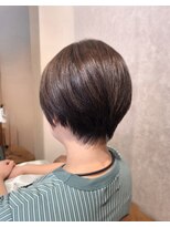 ムーア(MUA)&nbsp;大人かわいい丸みショート