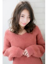 『ROMA』イルミナカラーで艶めくブルージュ！大人こなれウェーブ
