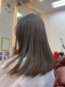 エスエムアールツー(SMR2) ☆ツヤツヤ透明感ロングヘア☆