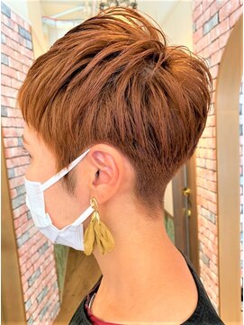 ミューテ(Mu-te) 大人可愛い刈上げ女子♪ブラッドオレンジ