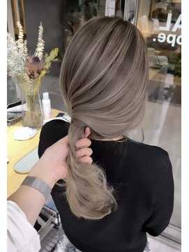 レディアル 大宮(REDEAL ope.) バレイヤージュ/エアタッチ/ワンホンヘア