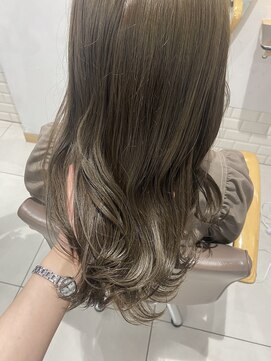 ヴァンカウンシル 金山(VANCOUNCIL kanayama) ブリーチ無しグレージュ