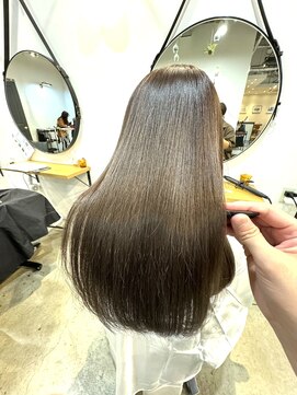 ロロネー 梅田(Lolonois) 髪質改善ストレート&透ける暗髪☆人気スタイル