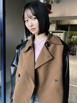 クペウ アエレ(cope'u aele)&nbsp;黒髪グレーベージュレイヤーロングアッシュカラー前髪パーマ