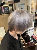 シルバーグレー