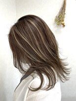 リングバイモアムー(Ring by Moremuu)&nbsp;issy  ハイライトカラー