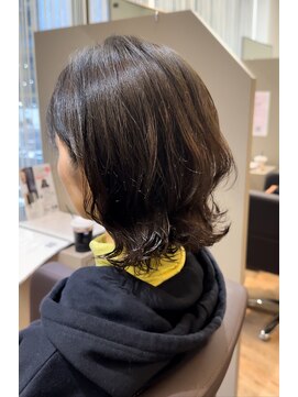 ジエクト ヴィシア(The Ect VIXIA) ショートミディアムにも！くびれ外はねデジタルパーマ