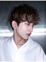 ワンズナゴヤ 名古屋栄店(ONE's NAGOYA) スペインカールスパイキーショートブルーブラックフェザーパーマ