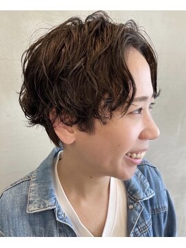 ニルス(nils) ボーイッシュスパイキーパーマ