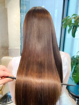 ソワリー 栄(THOiRY) 大人気！酸性ストレート♪