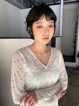 パーカー(parker)の写真/「鏡を見るたび、ちょっと嬉しくなる顔周りに。」