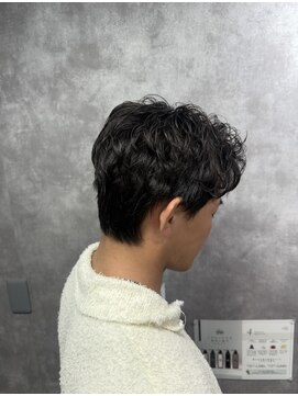 スピン 本八幡(SPIN) スペインカール/スパイキーショート/ブルーブラック/本八幡