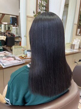 コアフィールフィス(COIFFURE fils) 新規お得クーポンあり【見附　今町】黒髪ストレート