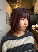 透明感ボルドーのボブウルフ