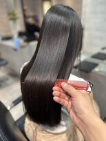 ソル 八王子(SOL) 【うる艶ストレート】深い潤いと輝きのある美髪へ