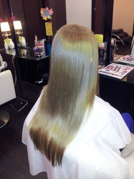 フレール(frere) つやサラストレート