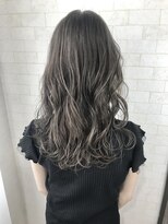 アルマヘア(Alma hair) プラチナアッシュ☆ハイライト