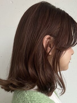ヘアー 4038(HAIR.4038) 大人チェリーブラウン外はねスタイル