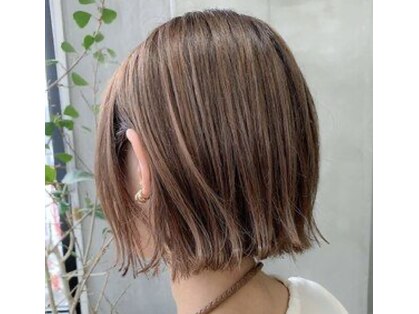 クララ ヤエセ(CLALA Yaese)の写真