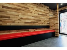 嬉々一髪の雰囲気（待合室★ 【高野/江北/舎人/カット専門店/1000円カット】）