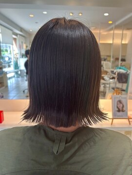 ローカス 東久留米店(LOCUS) 切りっぱなしボブ×フェイスフレーミング