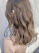 アイヴィ 表参道(IVY) ブリーチ無しダブルカラーで透明感カラー。