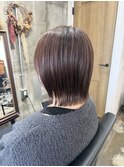 ピンクベージュレイヤーボブニュアンスカラー外ハネボブショート