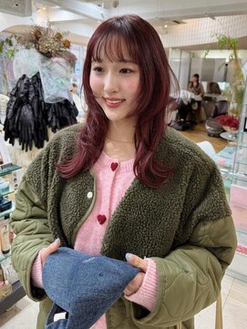 オブヘアージユウガオカ(Of HAIR Jiyugaoka) ロングレイヤー×チェリーレッド