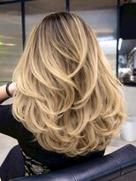シオン(shion) 韓国ヘアくびれミディミルクティーブロンドロング_ba591742