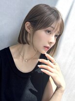 ロイプラスムサシコスギ(Roi+ musashikosugi)&nbsp;大人可愛いショートボブ/シースルーバング/ミルクティーベージュ
