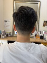 ラパス(LAPAZ)&nbsp;清潔感◎爽やか黒髪フェード刈り上げビジネスメンズショート