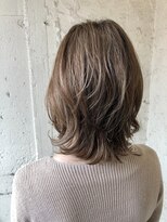 ペネロープ(Penelope)&nbsp;ミディアムウルフ/レイヤー　担当　夕島