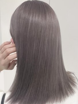 ユーフォリア 銀座本店(Euphoria) ホワイトシルバー♪ ケアブリーチ×Aujuaトリートメント