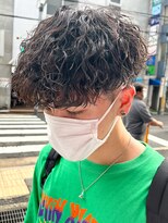 エルマーク 梅田(L-MARK)&nbsp;スペインカールスパイラルパーマツイストパーマフェード短髪