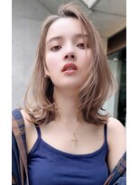 リークフー(Ree cu fuu)&nbsp;フレンチカジュアル大人美人小顔ヘルシーレイヤーハイトーン