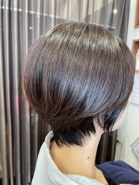 美容室ヒラトヤ 仙北店 襟足綺麗な大人可愛いショートボブ 20代30代40代