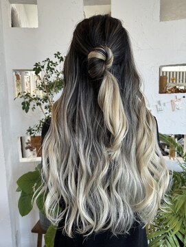 ソンリエ 青竹店(SONRiE) 白っぽいバレイヤージュ