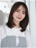 面長　ベース　ミディアム　外ハネ　　レイヤー　ミニウルフ