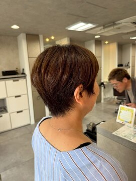 ホワイトストーン WHITE STONE ナチュラル美シルエットショート