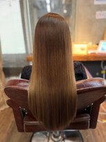 スローネ(THRONE)&nbsp;髪質改善酸性ストレートで艶髪／20代30代40代／新宿