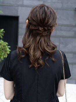 ヘアアレンジメント ボガスティーズ 溝の口店(Hair arrangement Vogusty's)の写真/《ヘアセット専門サロン》高技術をリーズナブルに♪ナチュラル～華やかスタイルまで♪高校生割引あり☆