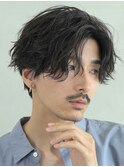 渋谷大人緩めシャドウパーマメンズカットセンターパート30代