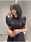 オリーブベージュ