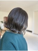 オリーブベージュ
