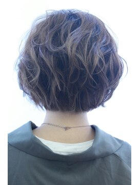 ニスル センター南店(NISURU） 似合わせカット/大人ガーリー/ダークアッシュ/着物/センター南