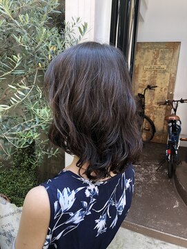 アンプレヴーアジュテ(Impre'vu ajoute) お手入れ簡単ふんわりパーマ