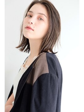 ラレイ(Lalei) 【 表参道駅/青山】ブランジュ×前下がりボブ【ささき】