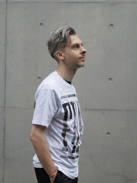 ダマーニ 表参道(DAMANI) ツーブロックでつくるアレンジ自在のかき上げ・ビジネスヘア