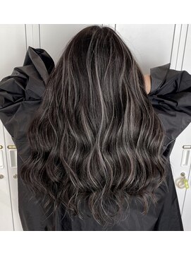 ピヨン 心斎橋(piLLon) 3Dハイライトカラー☆プラチナグレージュ