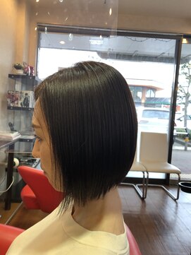 ヘアクリニック サロン プティ ぱつっとミニボブ